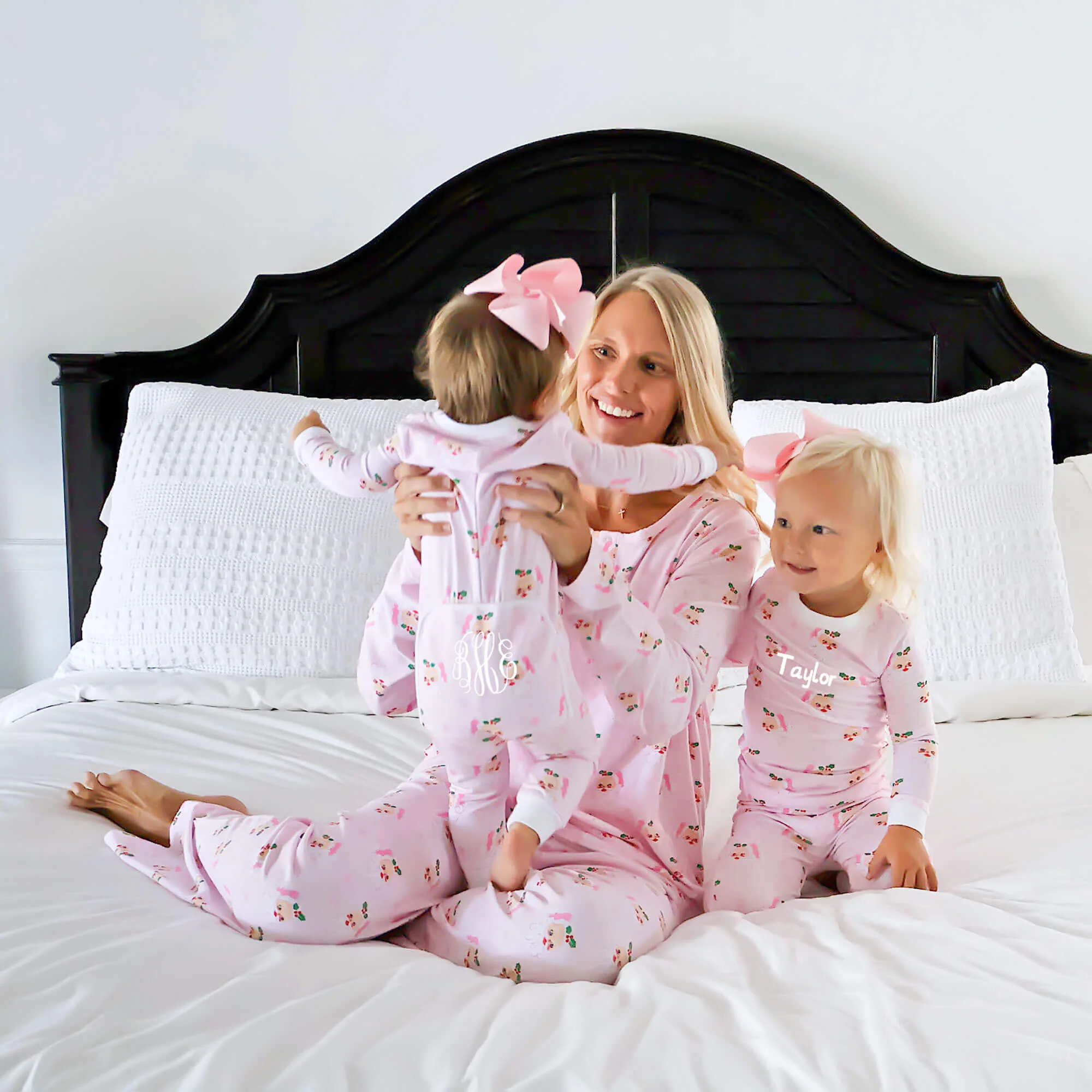 Vintage Santa Pink Zip Sleeper - Image 3